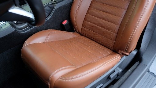 フォード マスタング V6プレミアム