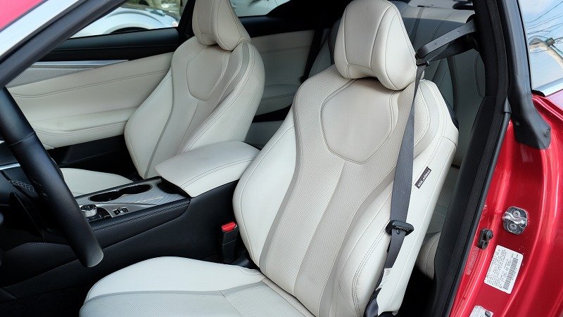 インフィニティ Q60（6）