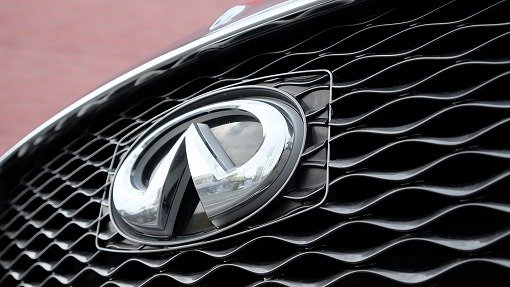 インフィニティ Q60