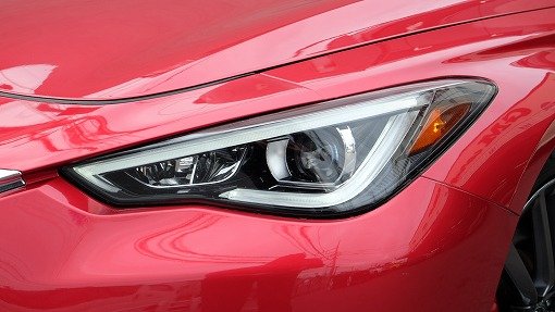 インフィニティ Q60
