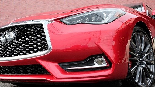 インフィニティ Q60