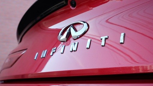 インフィニティ Q60
