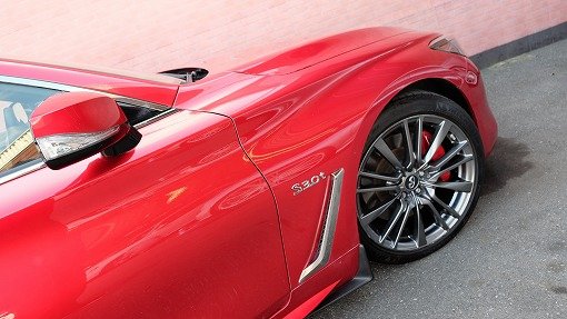 インフィニティ Q60