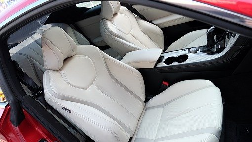 インフィニティ Q60