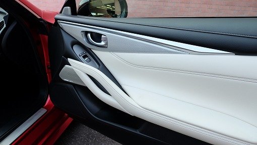 インフィニティ Q60