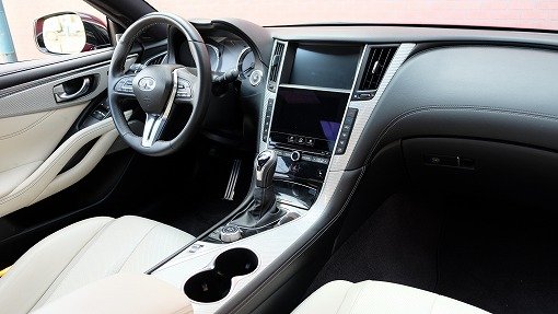 インフィニティ Q60