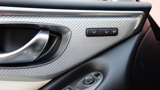 インフィニティ Q60