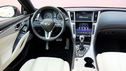 インフィニティ Q60