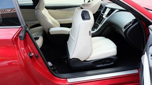 インフィニティ Q60