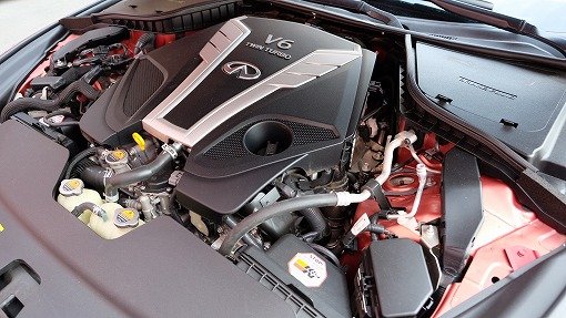 インフィニティ Q60