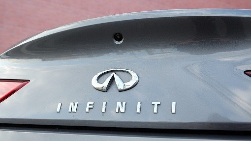 インフィニティ Q60