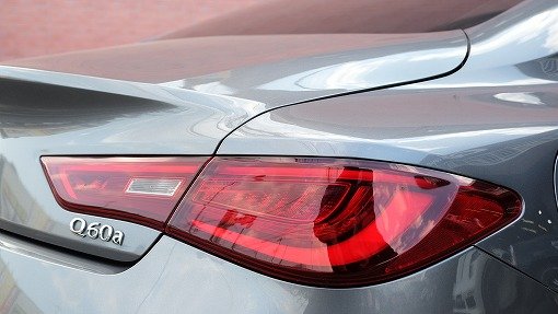インフィニティ Q60
