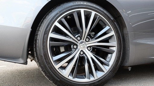 インフィニティ Q60