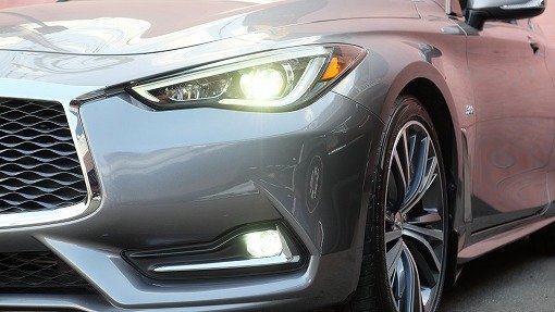 インフィニティ Q60
