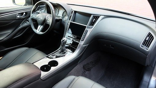 インフィニティ Q60