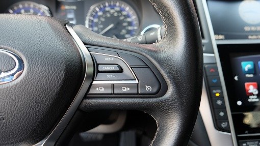 インフィニティ Q60