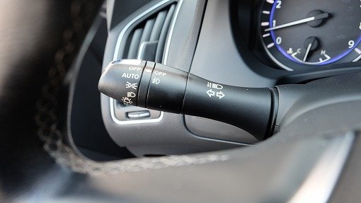 インフィニティ Q60