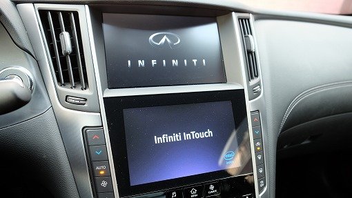 インフィニティ Q60