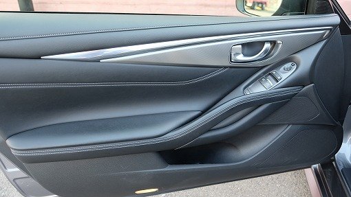 インフィニティ Q60