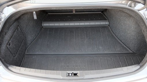 インフィニティ Q60