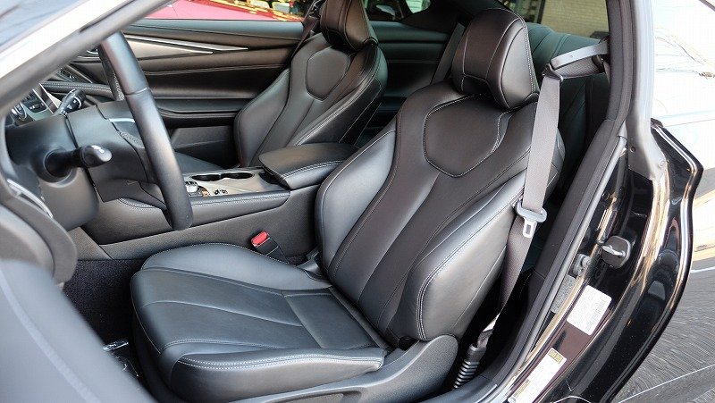 インフィニティ Q60 PREMIUM（7）