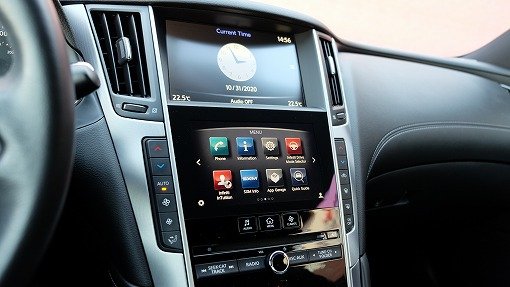 インフィニティ Q60 PREMIUM
