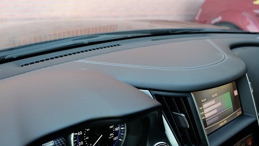 インフィニティ Q60 PREMIUM