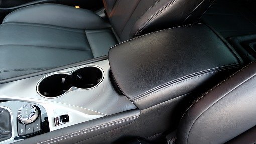インフィニティ Q60 PREMIUM