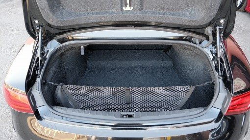 インフィニティ Q60 PREMIUM