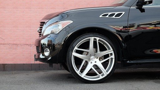 インフィニティ QX56