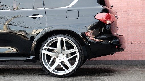 インフィニティ QX56