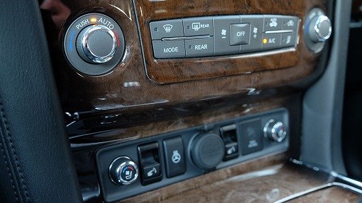 インフィニティ QX56