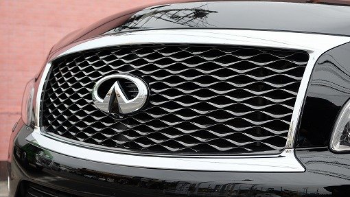 インフィニティ QX56 AWD