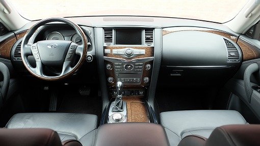 インフィニティ QX56 AWD