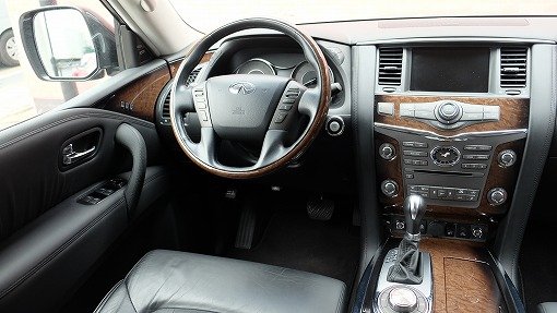 インフィニティ QX56 AWD
