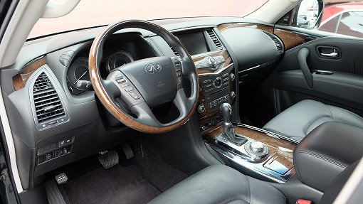 インフィニティ QX56 AWD
