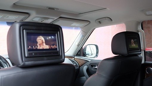 インフィニティ QX56 AWD