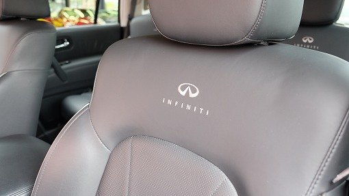 インフィニティ QX56 AWD