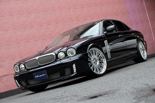 ジャガー XJ8 4.2 WALD BK BISON