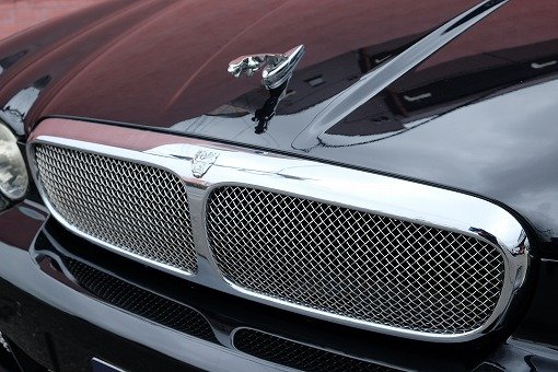ジャガー XJ8 4.2 WALD BK BISON