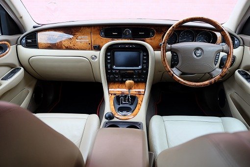 ジャガー XJ8 4.2 WALD BK BISON