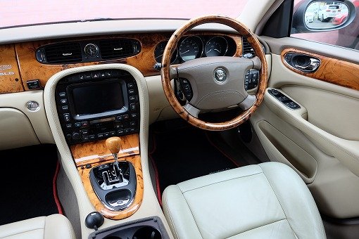ジャガー XJ8 4.2 WALD BK BISON