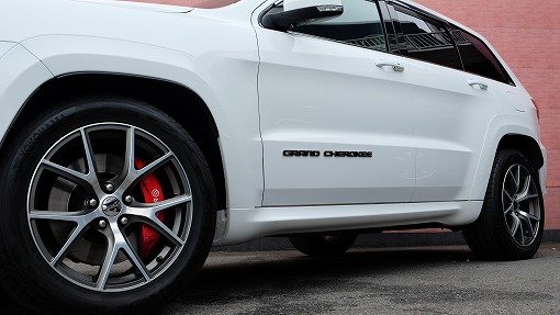 ジープ グランドチェロキー SRT-8