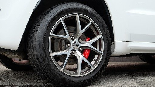 ジープ グランドチェロキー SRT-8