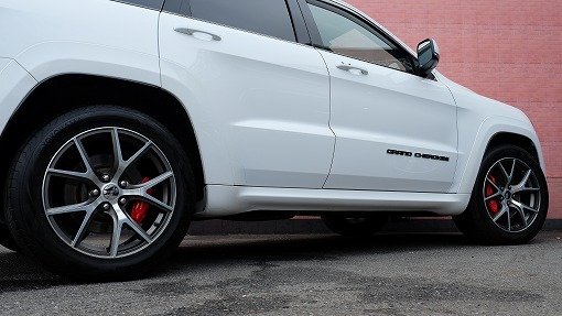 ジープ グランドチェロキー SRT-8