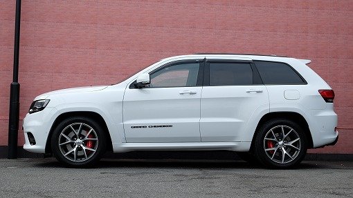 ジープ グランドチェロキー SRT-8