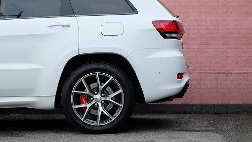 ジープ グランドチェロキー SRT-8