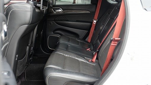 ジープ グランドチェロキー SRT-8