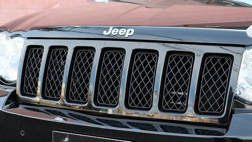 ジープ グランドチェロキー SRT8