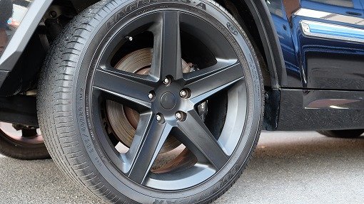 ジープ グランドチェロキー SRT8